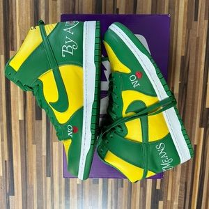 Nike Supreme SB Dunk - Size 13